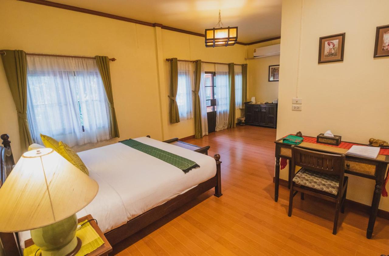 Joy'S House & Tour Bed & Breakfast Chiang Mai Exterior photo