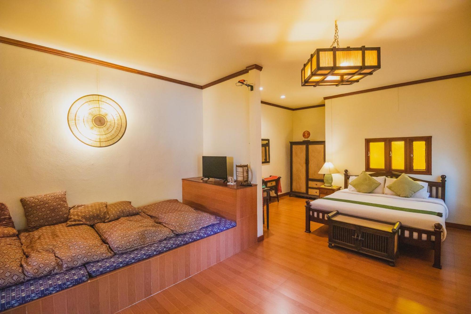 Joy'S House & Tour Bed & Breakfast Chiang Mai Exterior photo