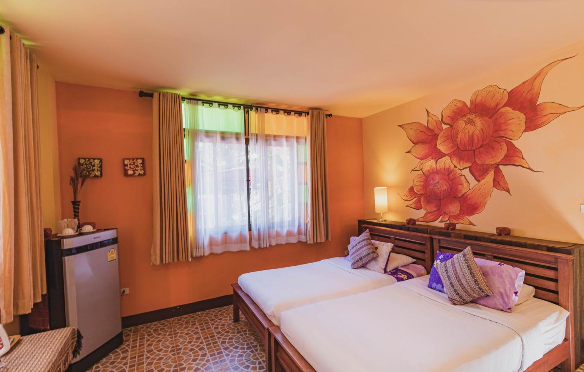 Joy'S House & Tour Bed & Breakfast Chiang Mai Exterior photo