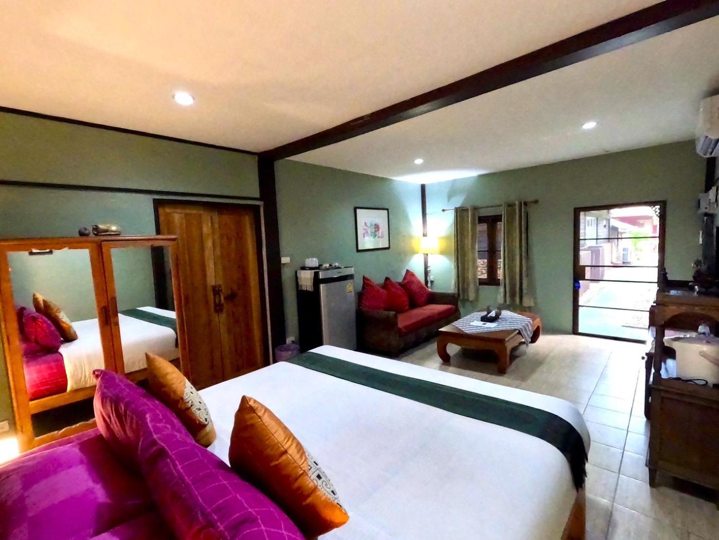 Joy'S House & Tour Bed & Breakfast Chiang Mai Exterior photo