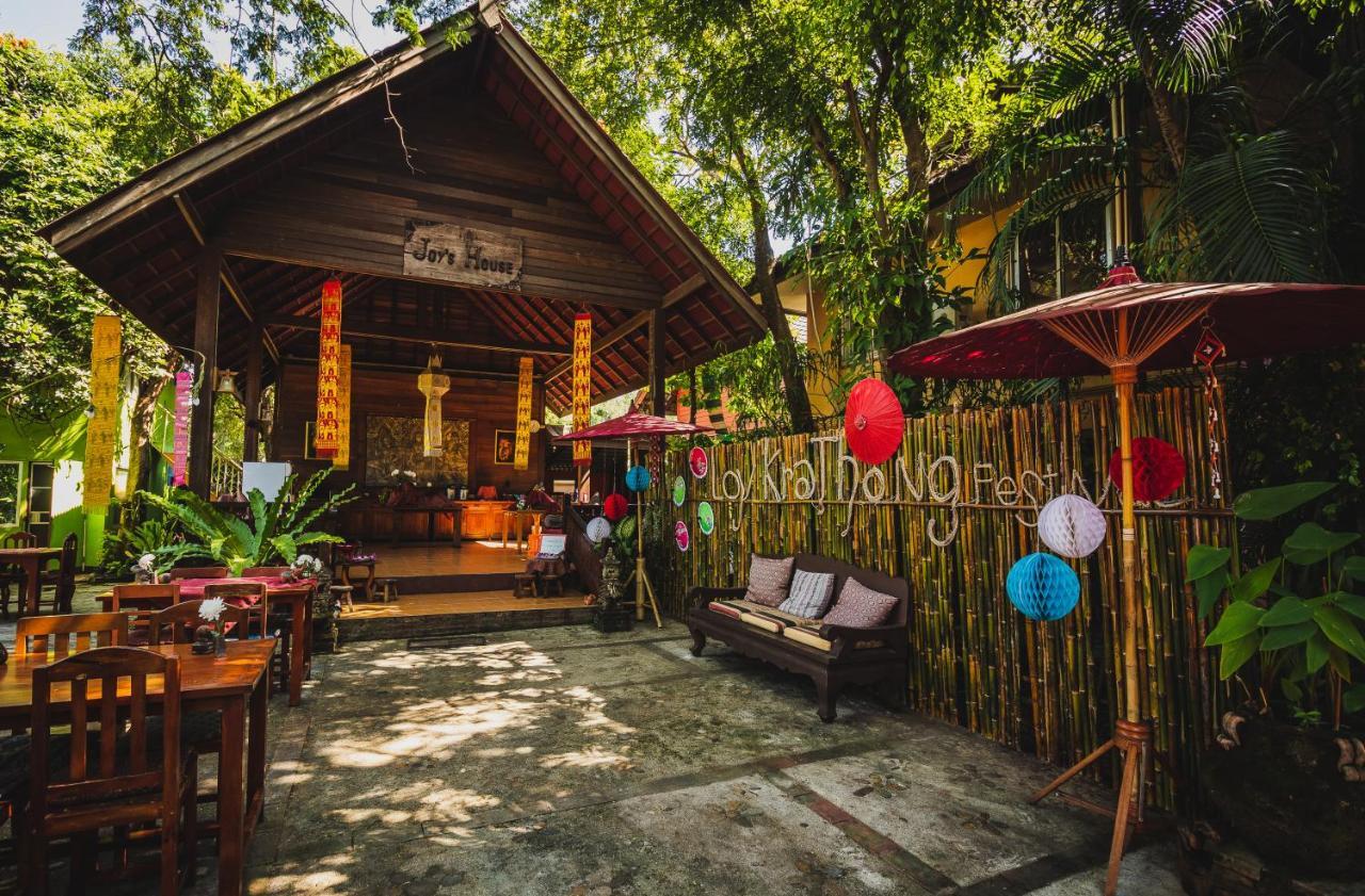 Joy'S House & Tour Bed & Breakfast Chiang Mai Exterior photo