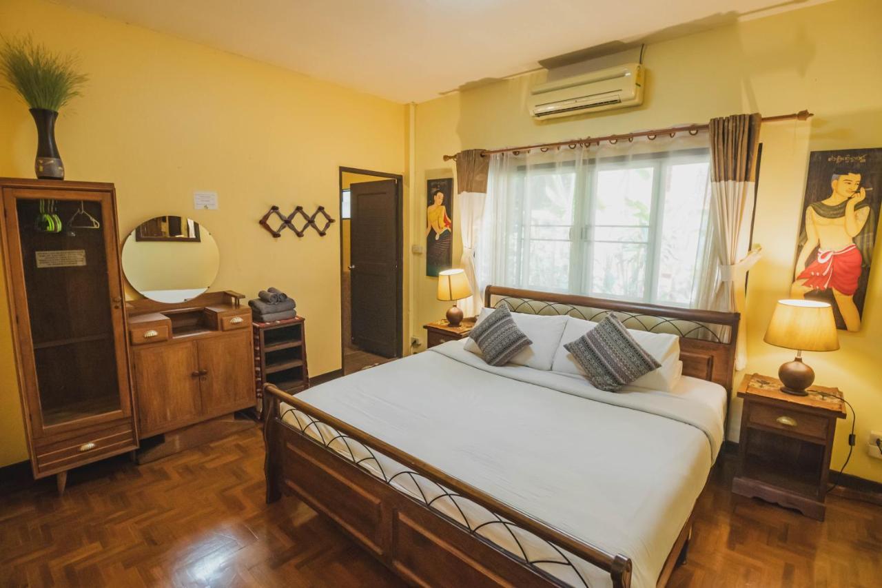 Joy'S House & Tour Bed & Breakfast Chiang Mai Exterior photo