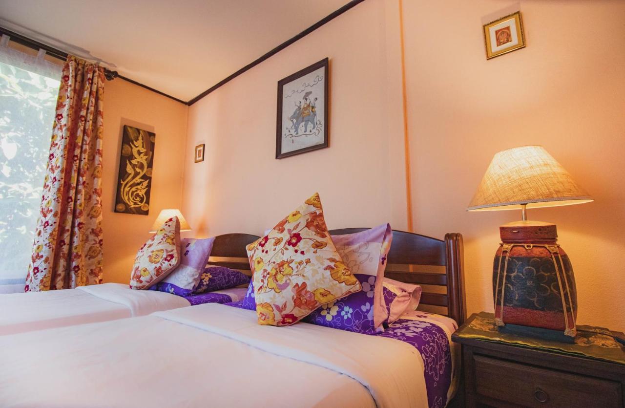 Joy'S House & Tour Bed & Breakfast Chiang Mai Exterior photo