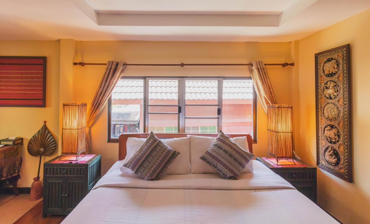 Joy'S House & Tour Bed & Breakfast Chiang Mai Exterior photo