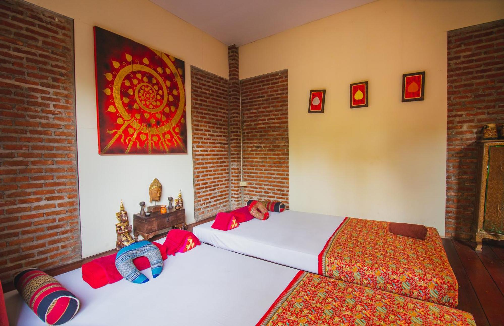 Joy'S House & Tour Bed & Breakfast Chiang Mai Exterior photo